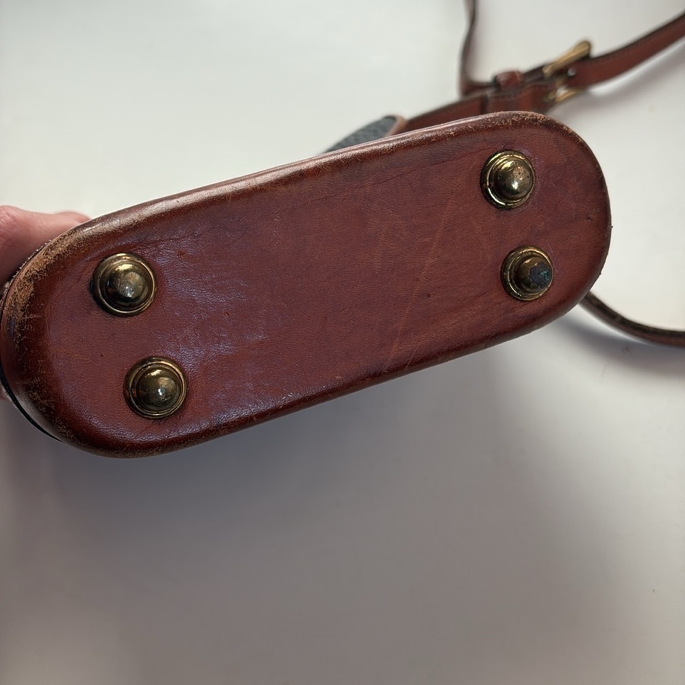 Vintage Dooney & Bourke black leather brown strap and accent mini crossbody - Picture 4 of 16